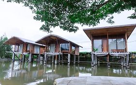 Saung Komando Ciwidey